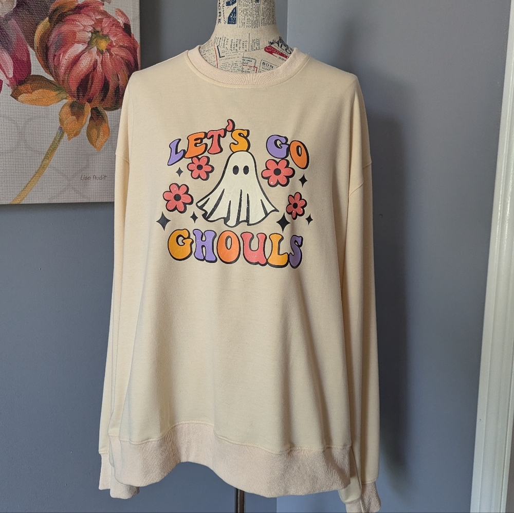 Halloween Ghost Graphic Women's Sweatshirt